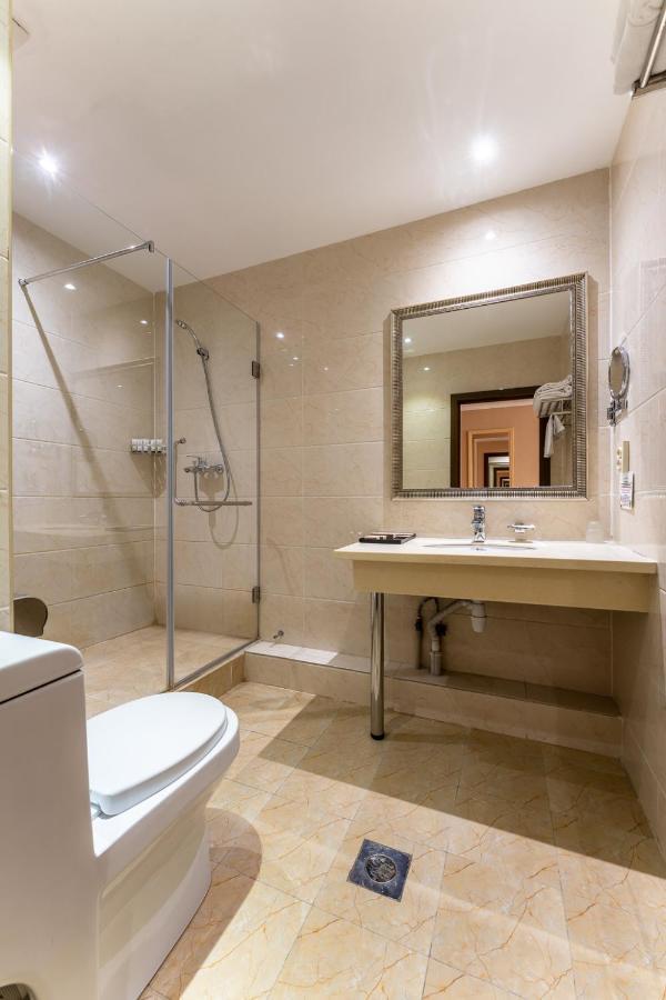 Renion Park Hotel Almaty Eksteriør bilde