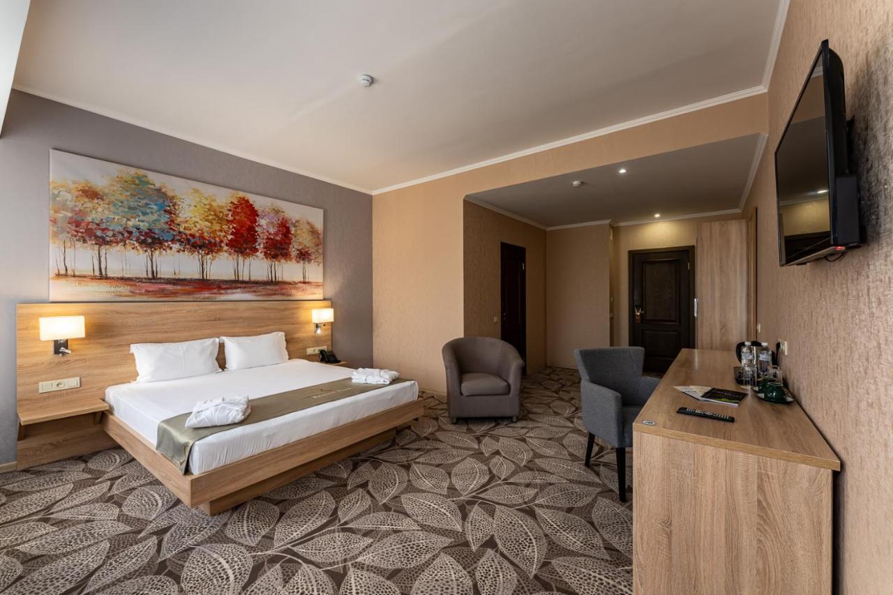 Renion Park Hotel Almaty Eksteriør bilde