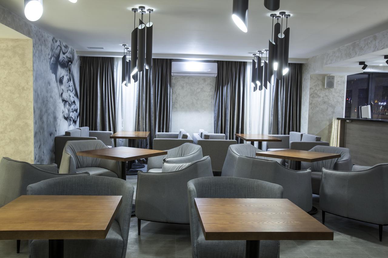 Renion Park Hotel Almaty Eksteriør bilde