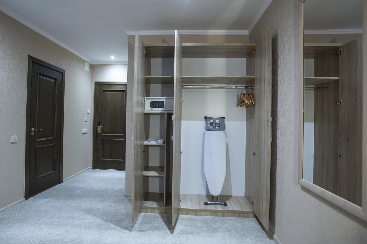 Renion Park Hotel Almaty Eksteriør bilde