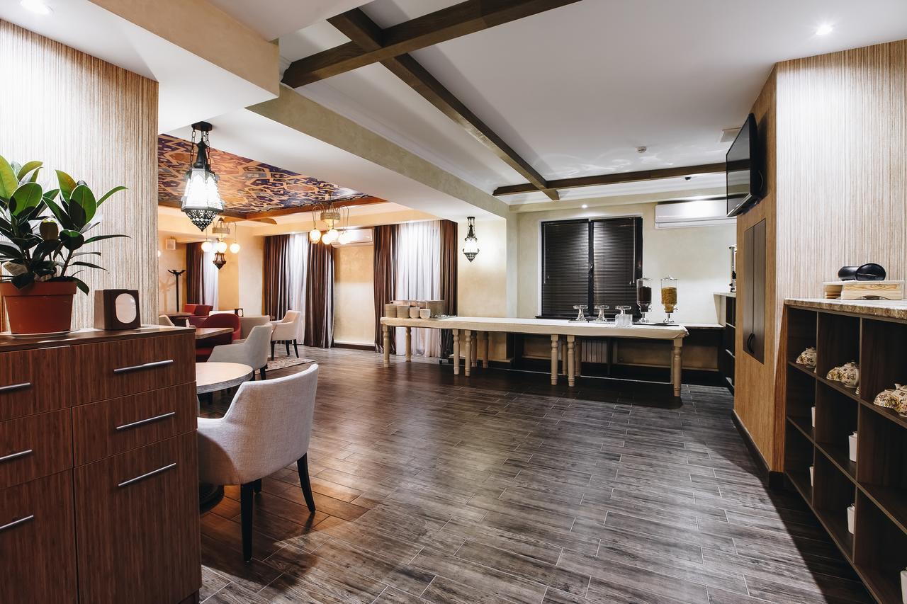 Renion Park Hotel Almaty Eksteriør bilde